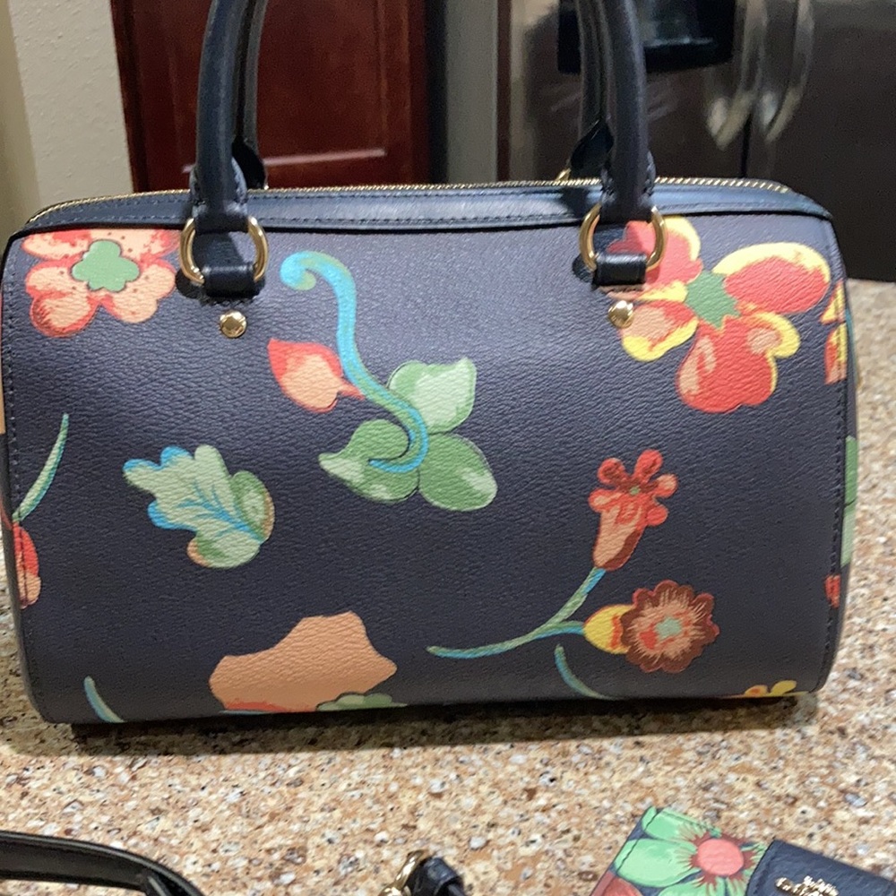 On sale🌺NWOT Authentic coach purse with matching card holder - Picture 6 of 16
